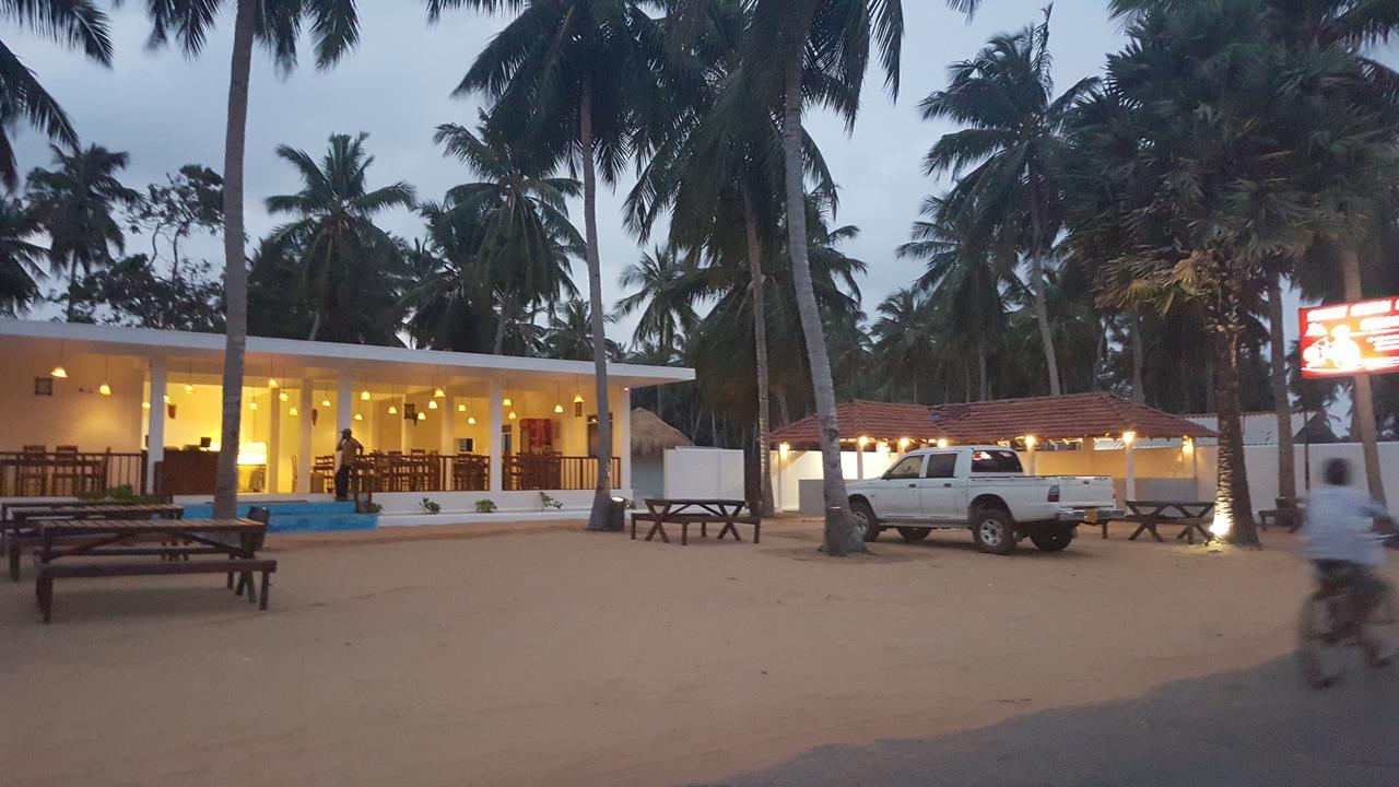 Sunset Safari & Resort Kalpitiya Exterior foto